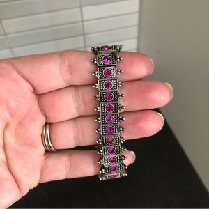 🥳HOST PICK🥳 Women’s one size jewel bracelet